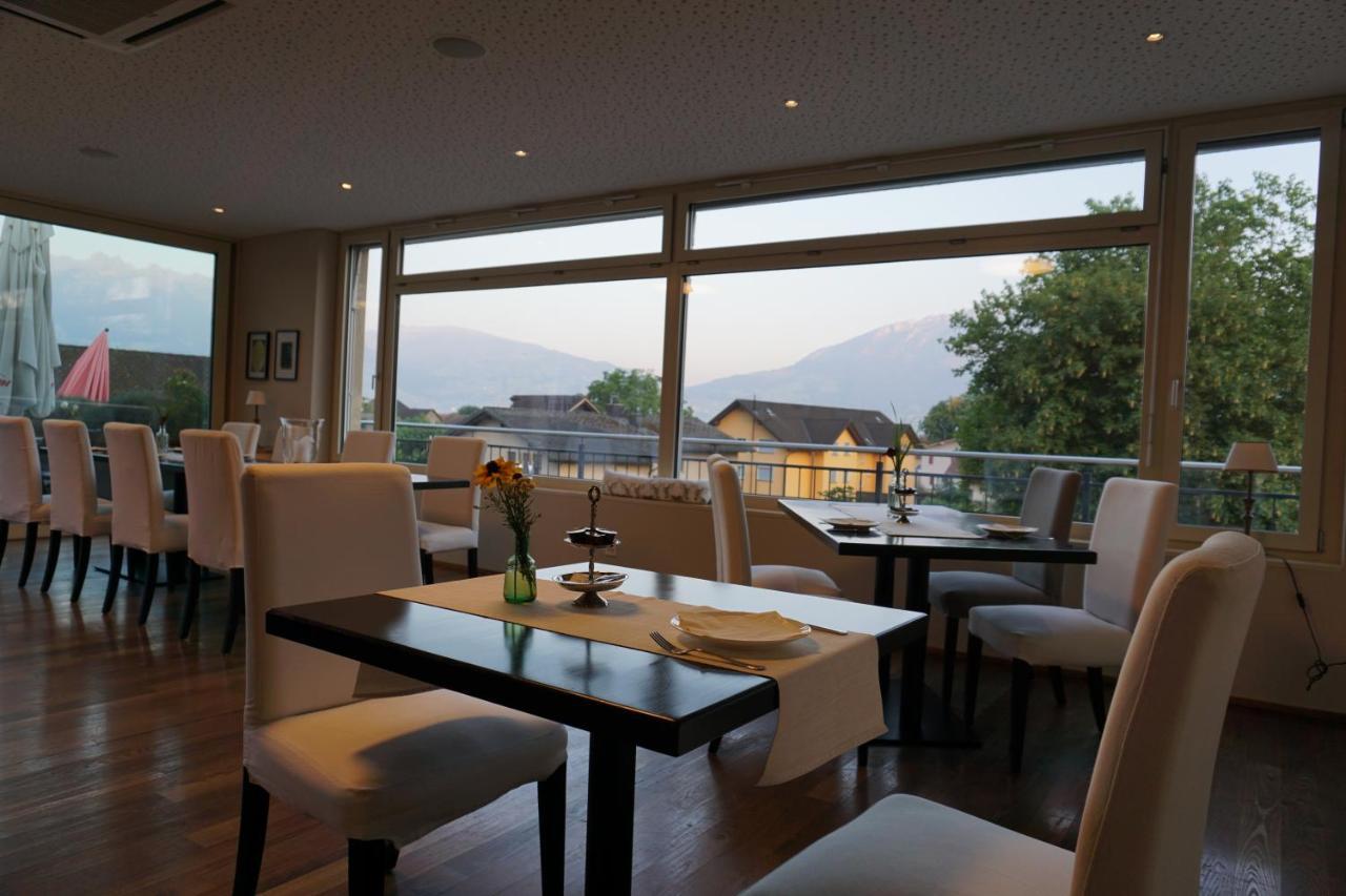 Hotel Weinstube Nendeln エクステリア 写真