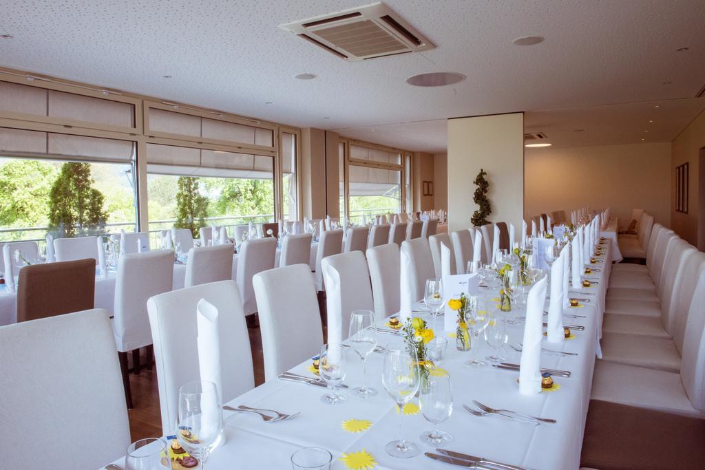 Hotel Weinstube Nendeln エクステリア 写真