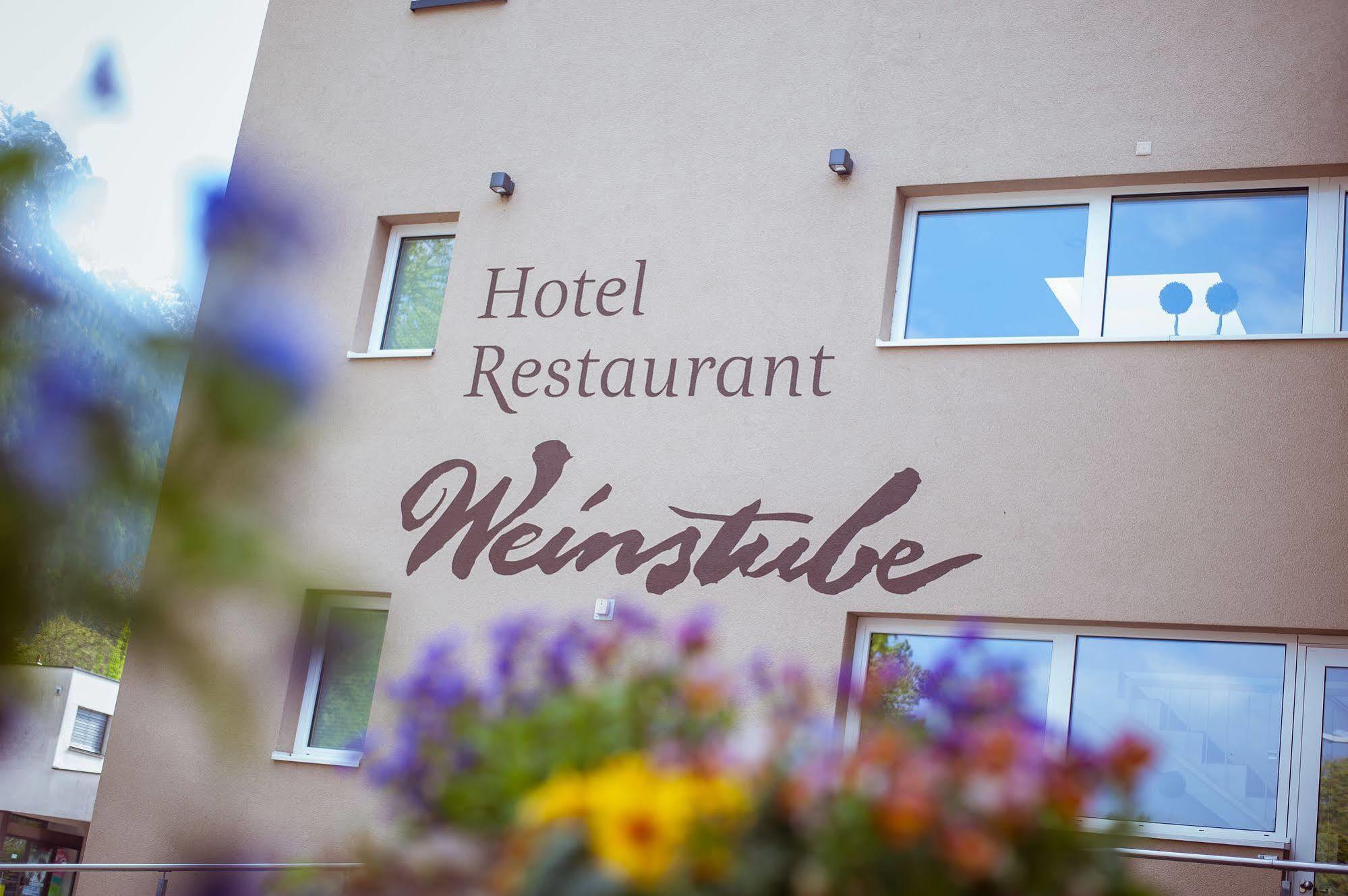 Hotel Weinstube Nendeln エクステリア 写真