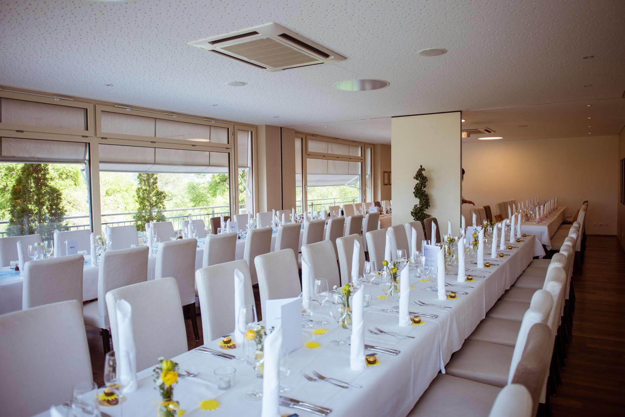 Hotel Weinstube Nendeln エクステリア 写真